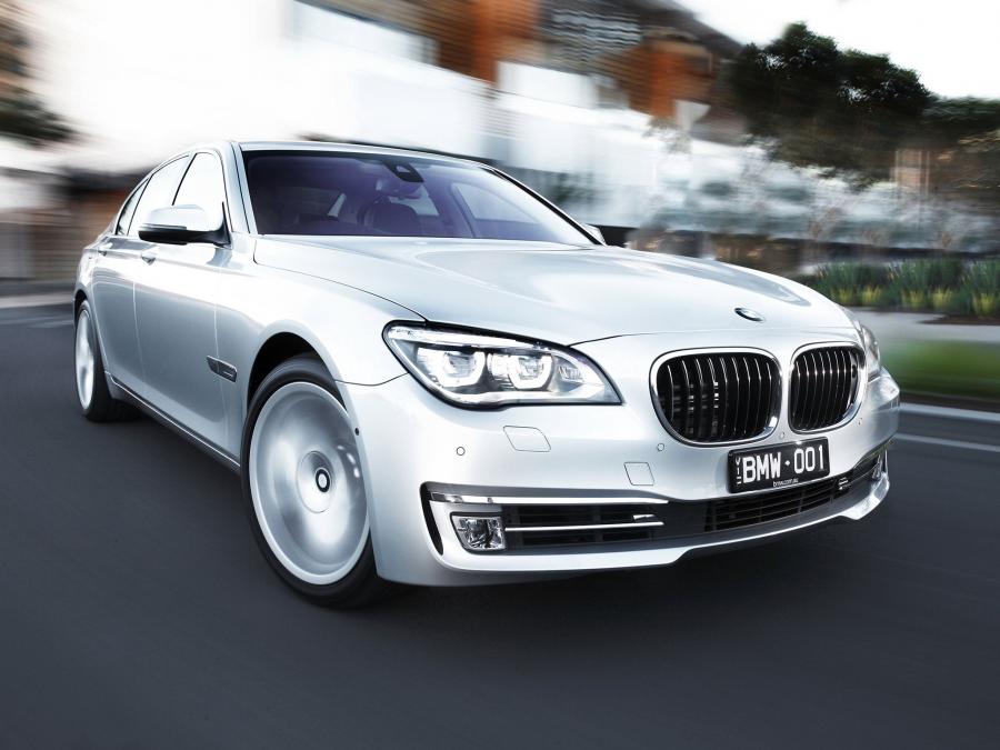  BMW 750i 2012 года  (AU) (фото 3 из 15)